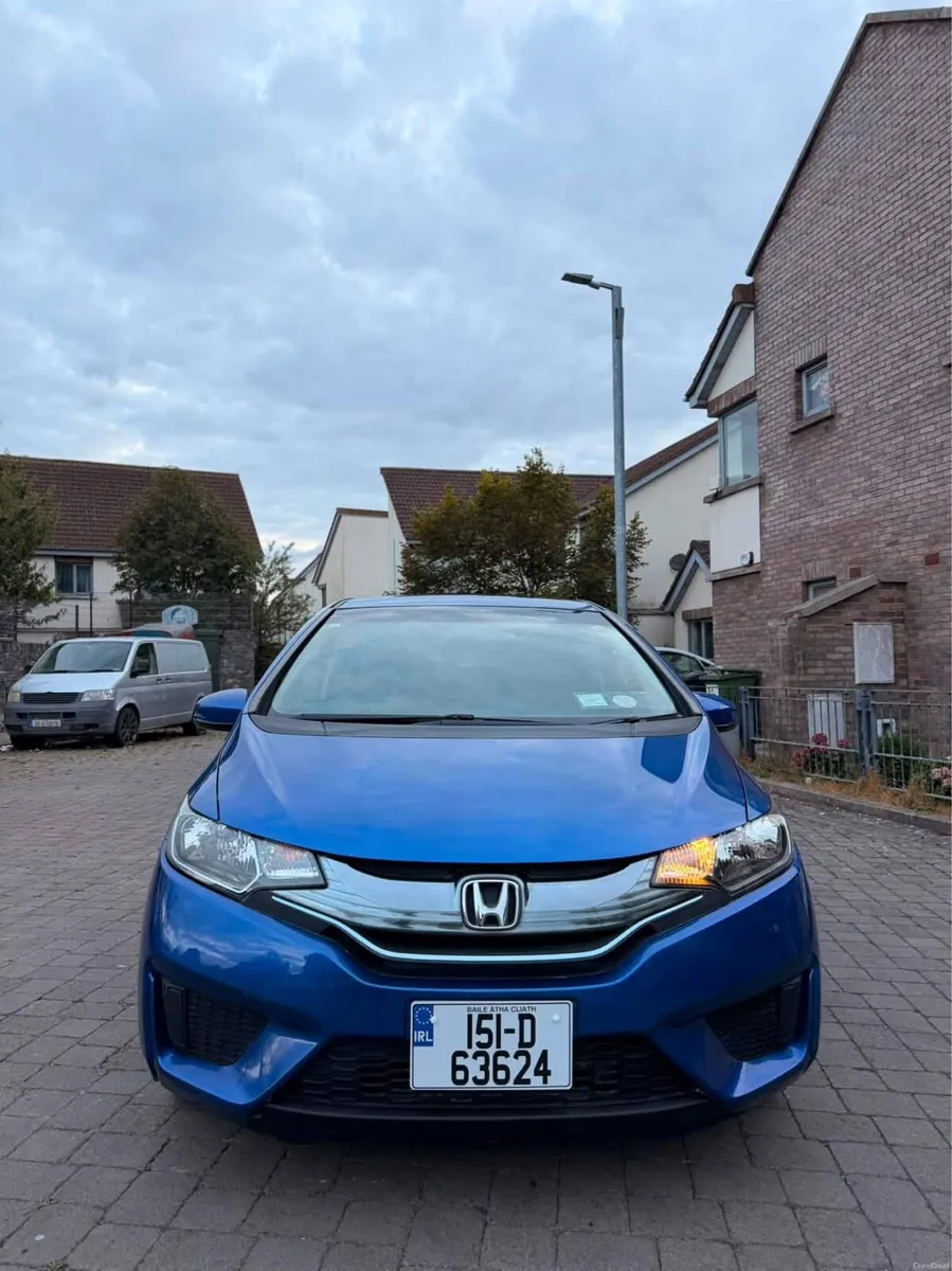Honda Fit 2015 – Excellent Condition – Low Mileage - Image 2