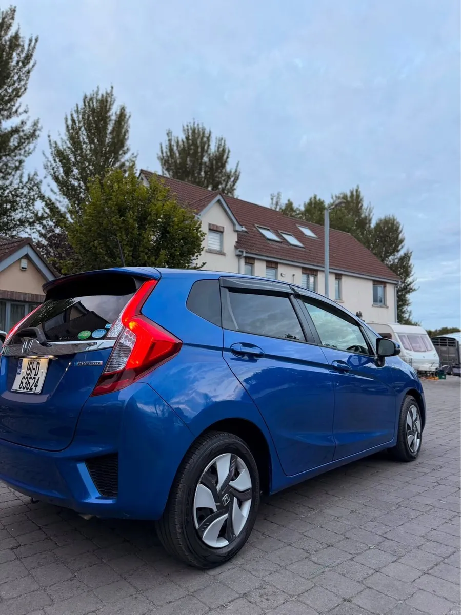 Honda Fit 2015 – Excellent Condition – Low Mileage - Image 3