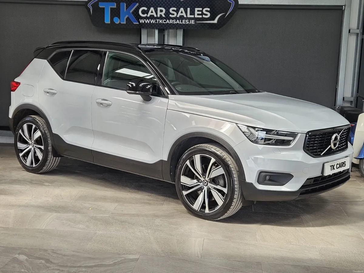 221 VOLVO XC40 T5 RECHARGE - Image 1