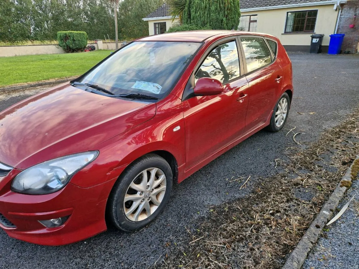 Hyundai i30 - Image 2
