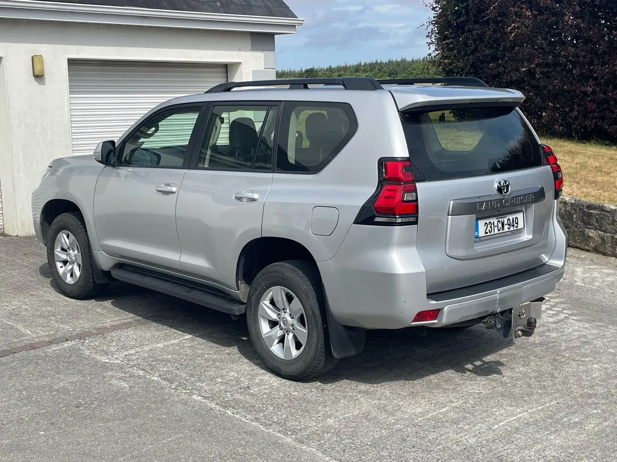 Toyota Landcruiser Business Class - Image 1