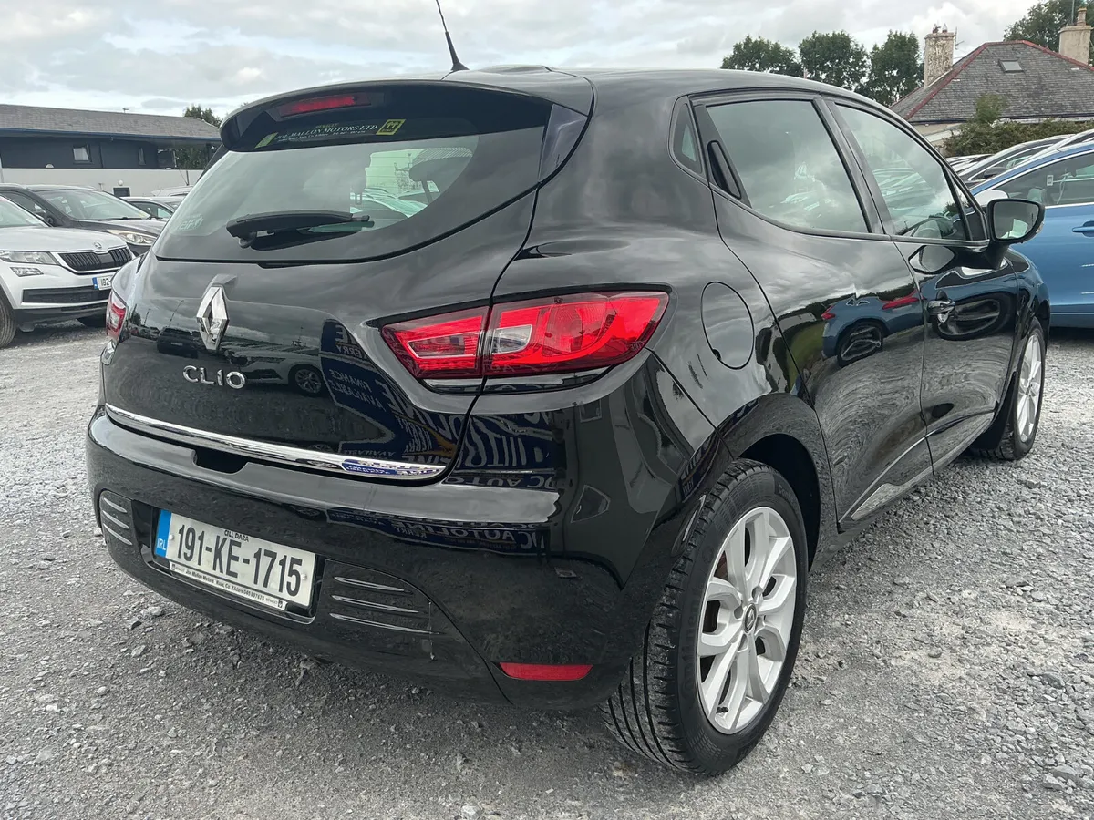 2019 RENAULT CLIO 1.0L PETROL SAT-NAV SPOTLESS - Image 5