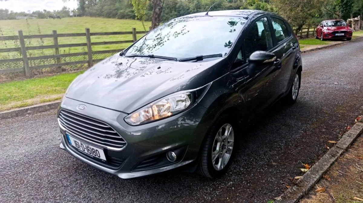 2016 Ford Fiesta Zetec 1.25 Petrol - Image 3