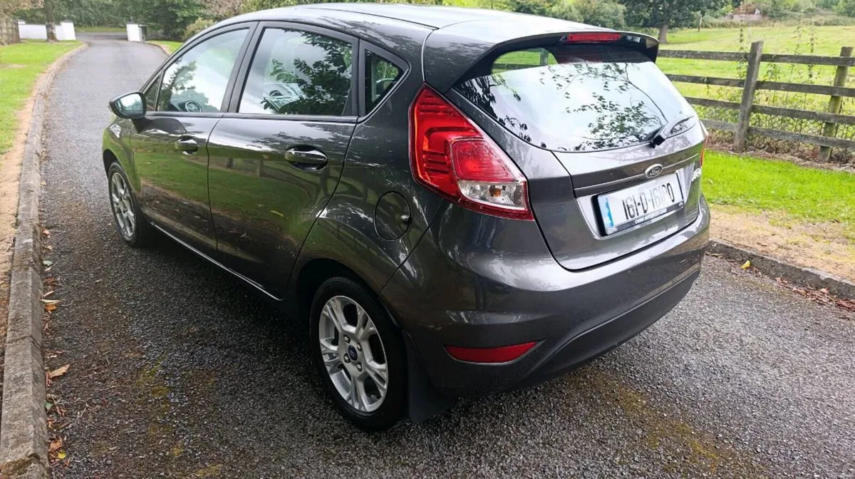 2016 Ford Fiesta Zetec 1.25 Petrol - Image 5