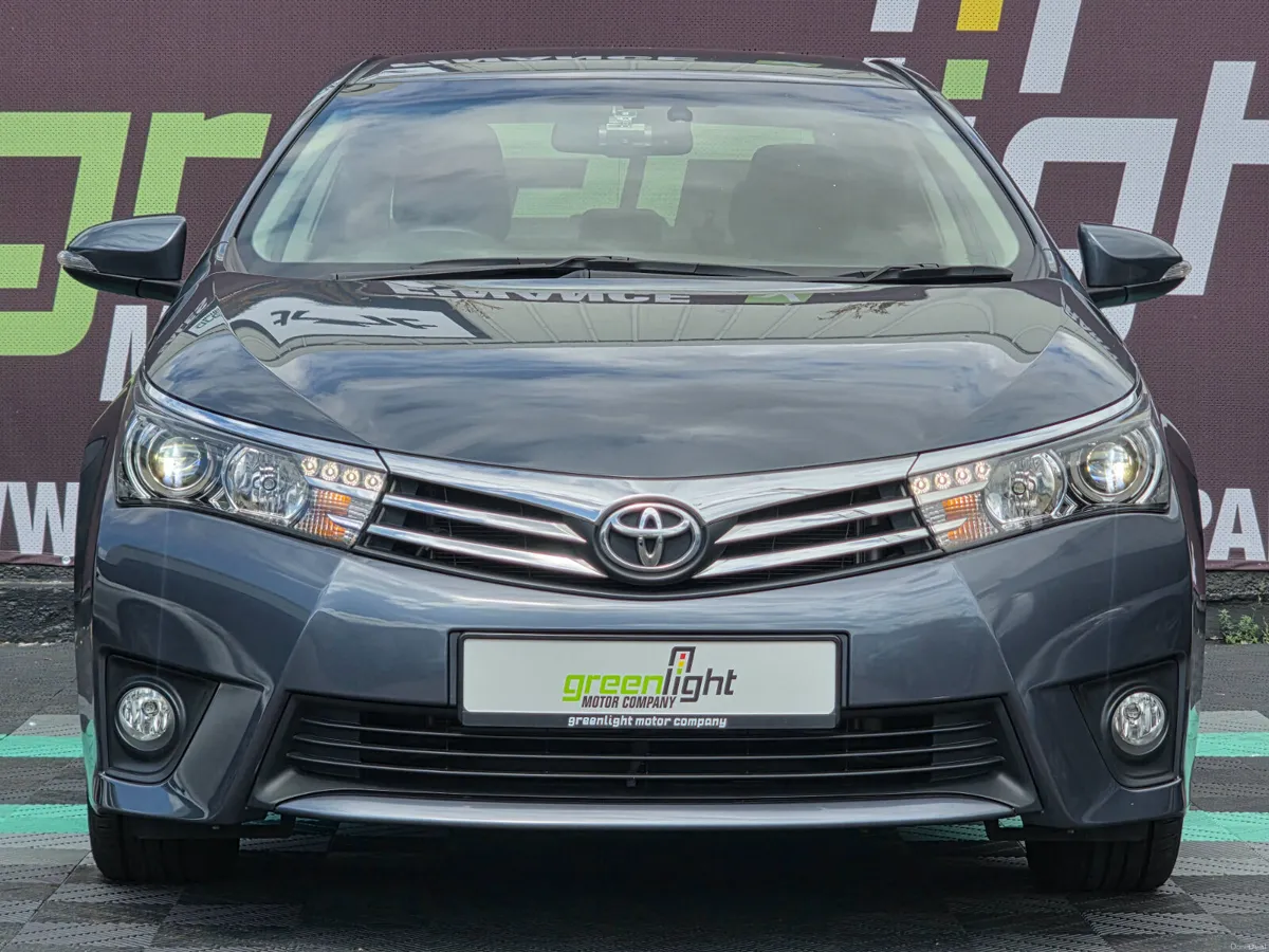 2016 Toyota Corolla Automatic 1.6 Dual VVTI Low Mi - Image 4