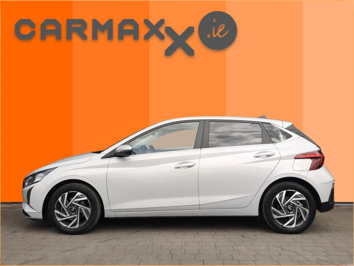 Hyundai i20 1.0 100BHP DELUXE PLUS AUTOMATIC - Image 3