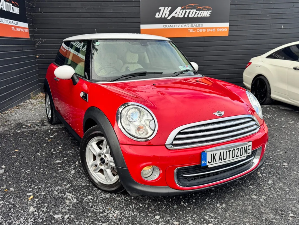 Mini Cooper 1.6 COOPER AUTO - Image 1