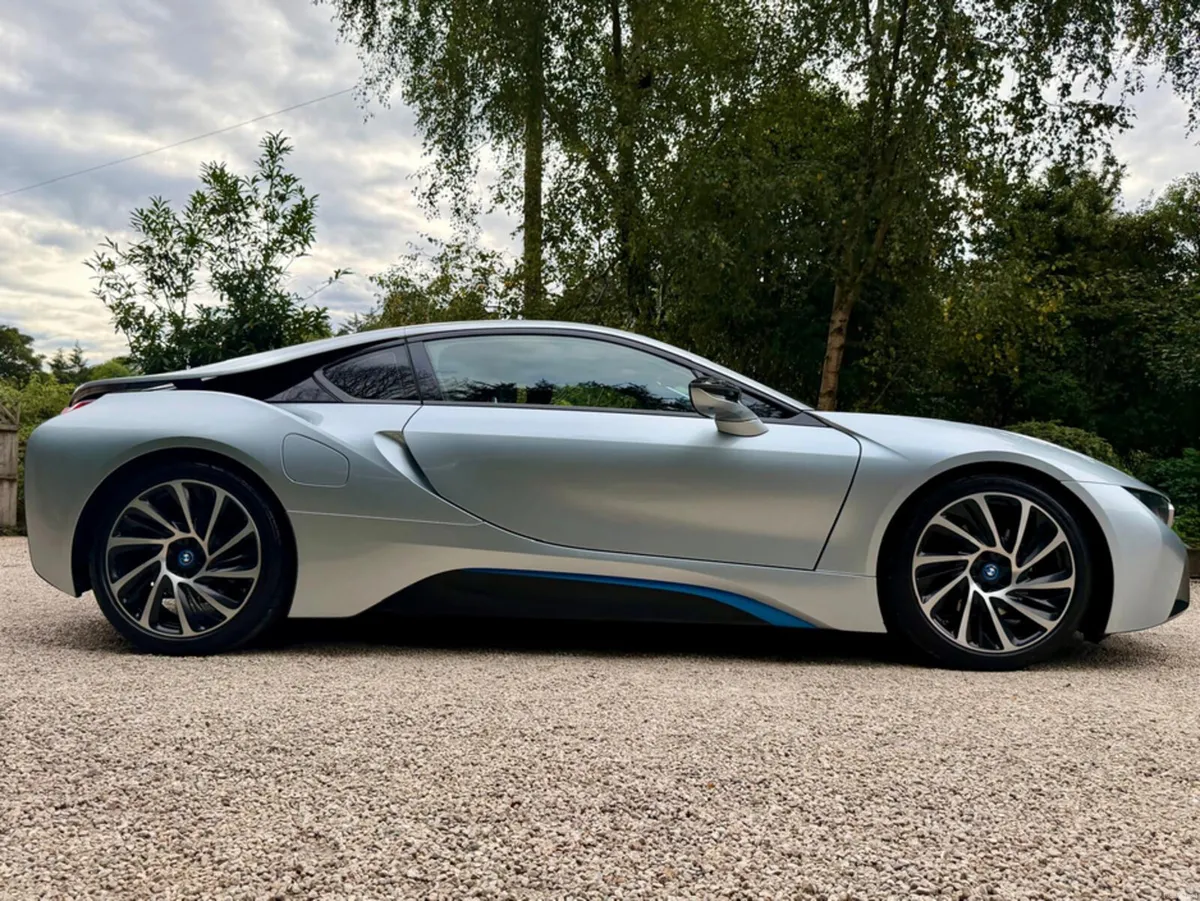 BMW i8 *Harman Kardon…F.BMW.S.H* - Image 5
