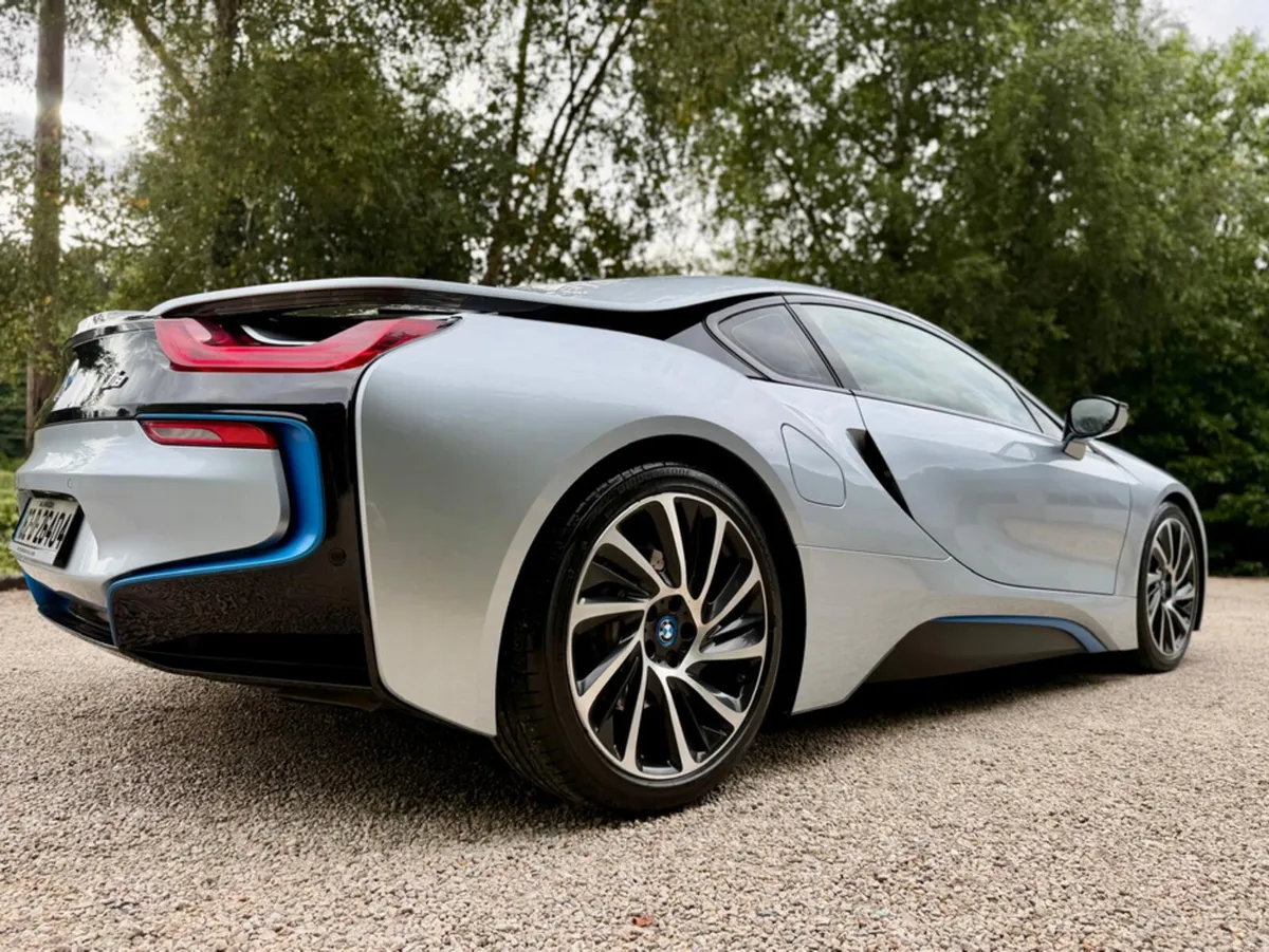 BMW i8 *Harman Kardon…F.BMW.S.H* - Image 6