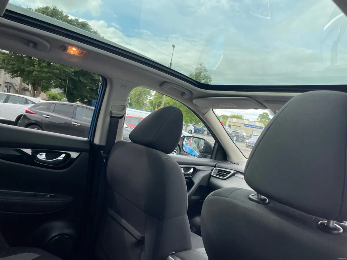 Nissan Qashqai 1.6 SV CVT SS AUTOMATIC - Image 6