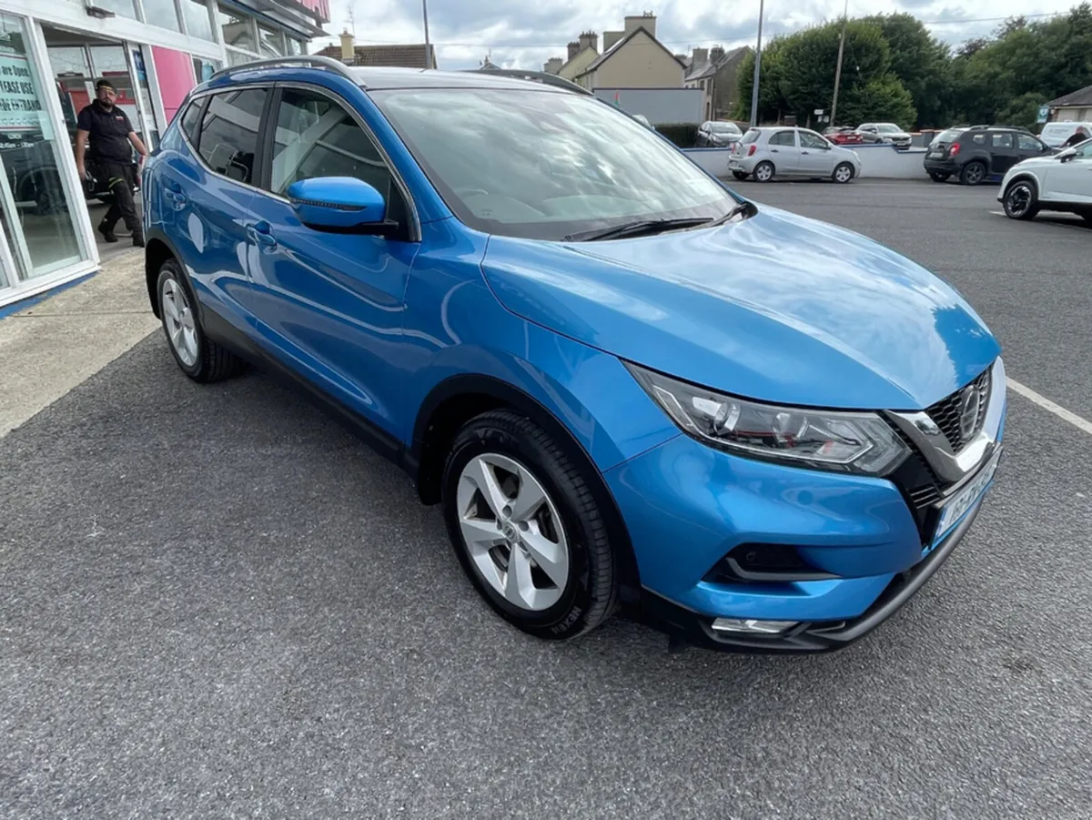 Nissan Qashqai 1.6 SV CVT SS AUTOMATIC - Image 2