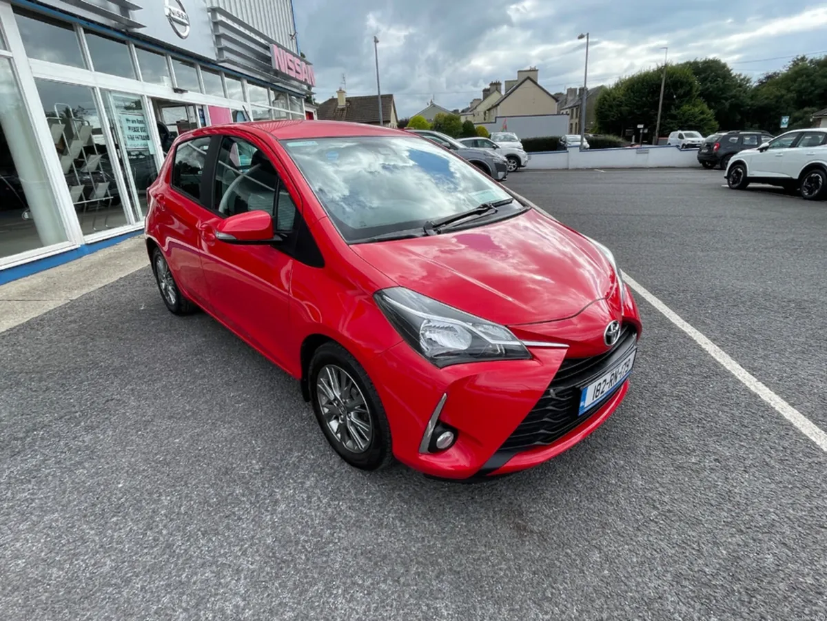 Toyota Yaris 1.0 LUNA 4DR 5DR - Image 3
