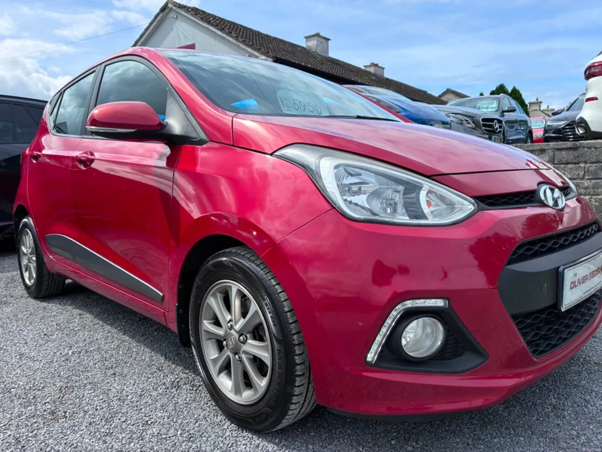 Hyundai i10 DELUXE - Image 1
