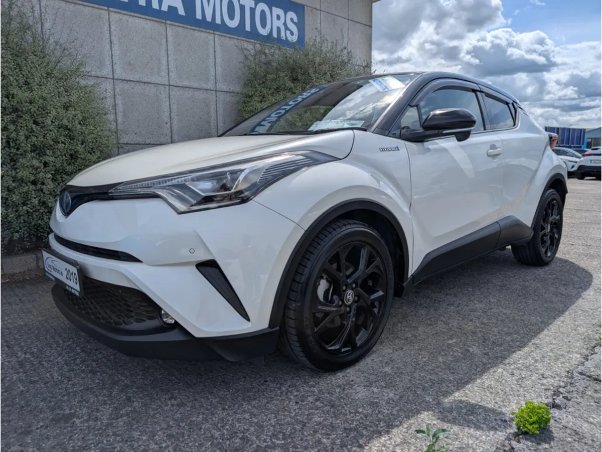 Toyota C-HR SOL NERO AUTOMATIC HYBRID 1.8 PETROL / - Image 5