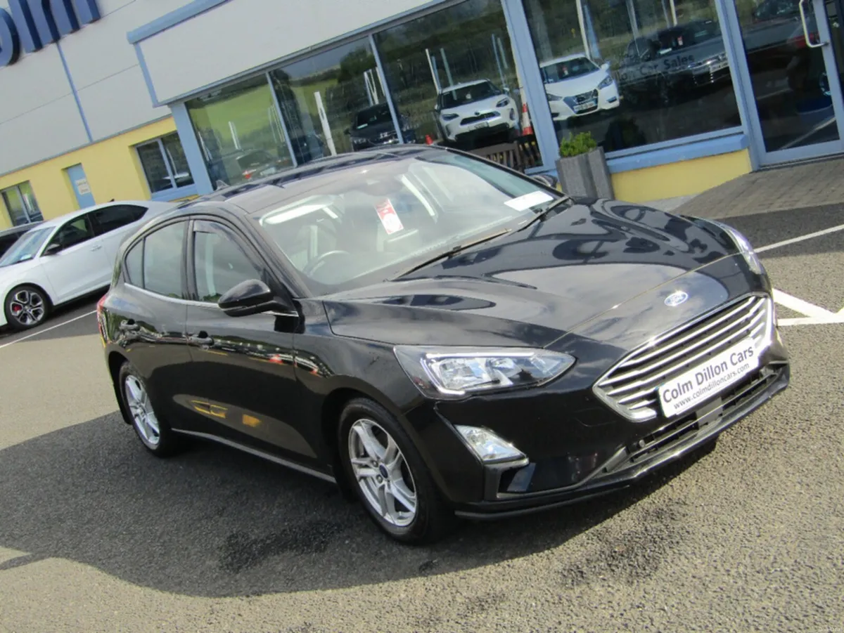 Ford Focus 1.5 TDCI ZETEC 120PS 5DR - Image 2