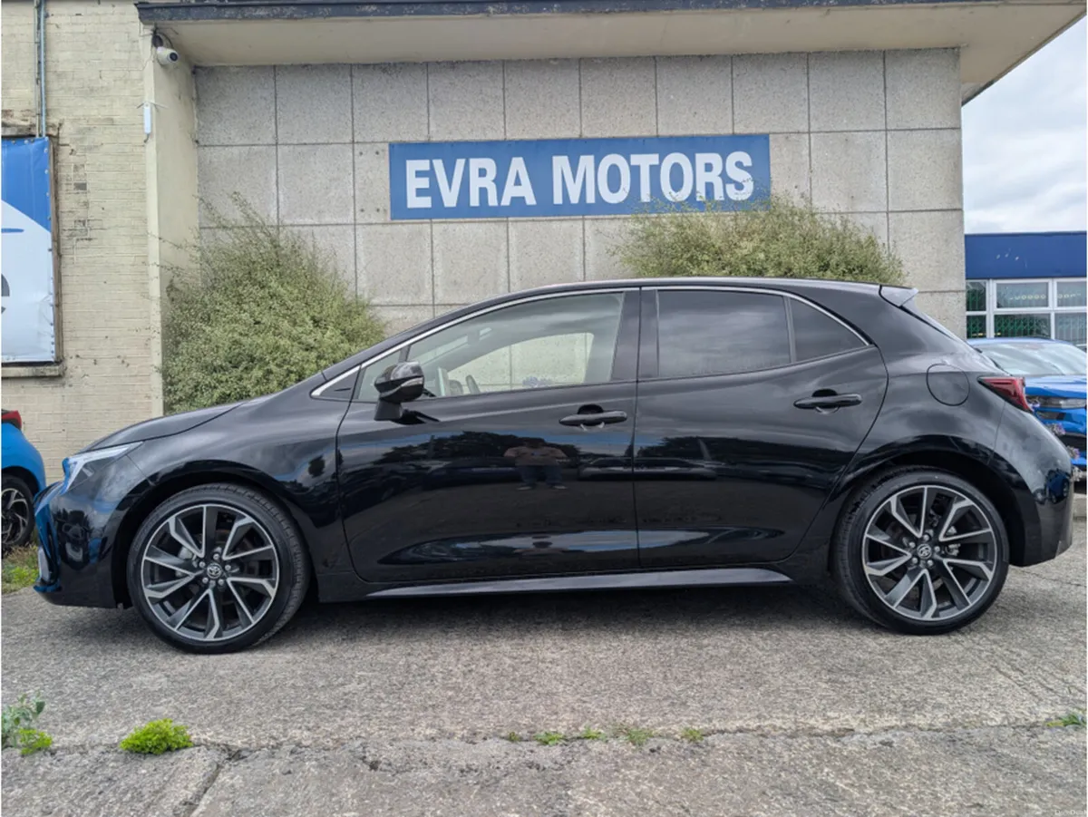 Toyota Corolla SPORT HATCHBACK AUTOMATIC HYBRID 1. - Image 4