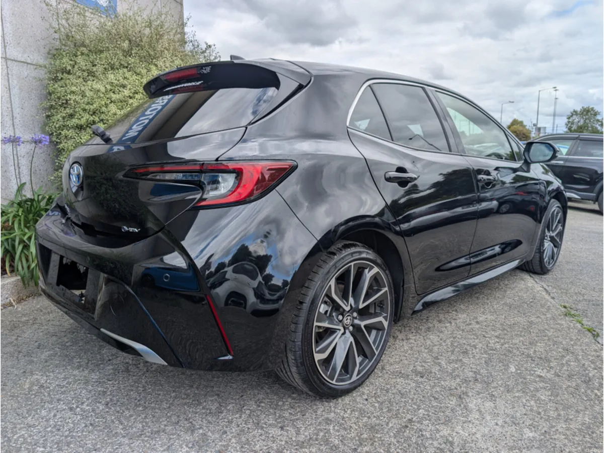 Toyota Corolla SPORT HATCHBACK AUTOMATIC HYBRID 1. - Image 6