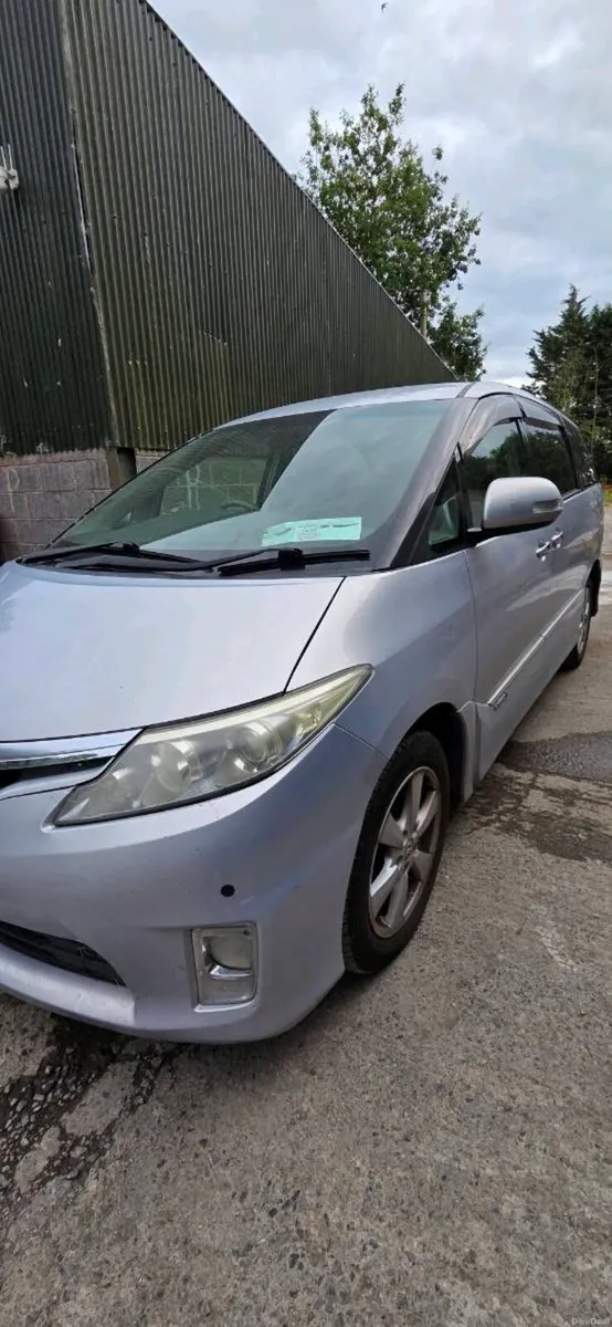 Toyota Estima 2011 8 seater - Image 2