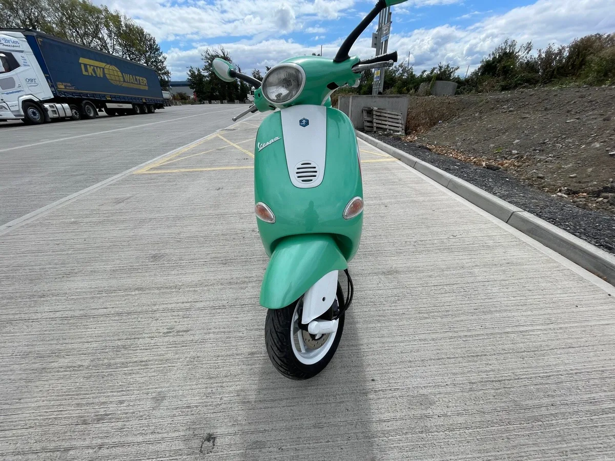 Vespa Et4 150cc - Image 2
