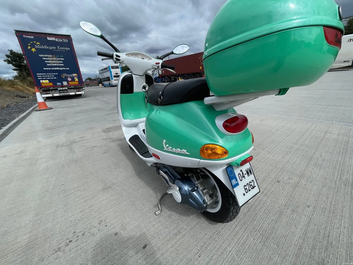 Vespa Et4 150cc - Image 6