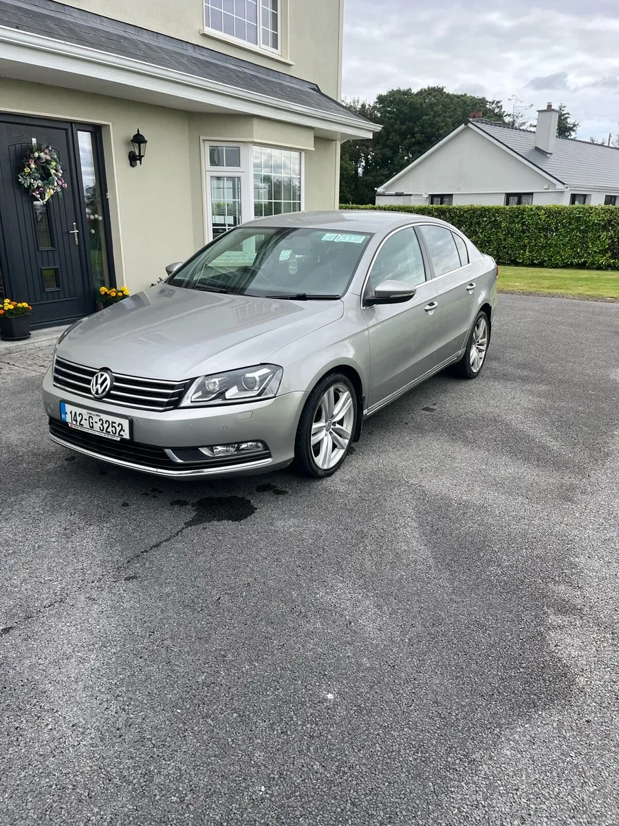 Volkswagen Passat Highline - Image 1