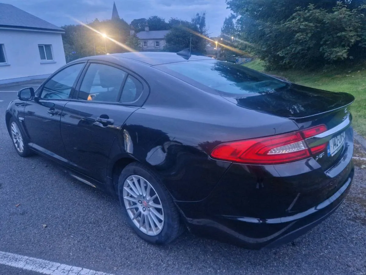 142 JAGUAR XF SPORT AUTO *NCT 12/26 & TAXD 10/26* - Image 5