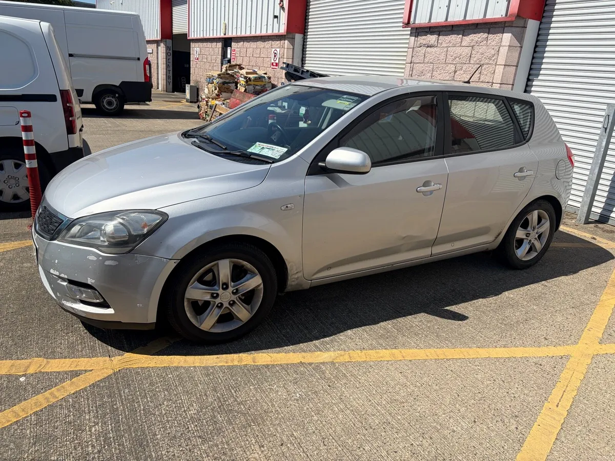 Kia Ceed 1.6 diesel new test - Image 2