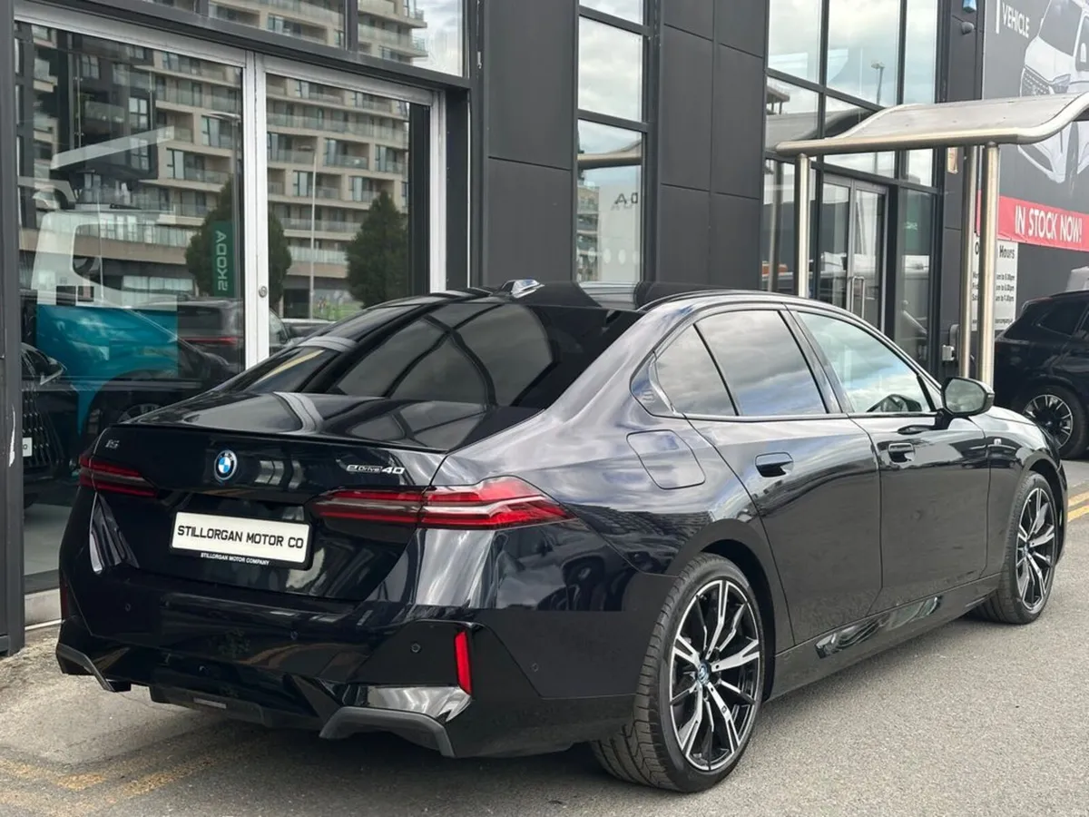 BMW i5 40e M-Sport Pro Auto EV - Image 6