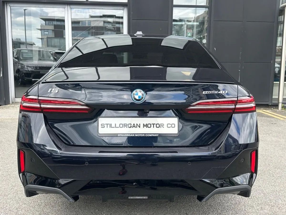 BMW i5 40e M-Sport Pro Auto EV - Image 3