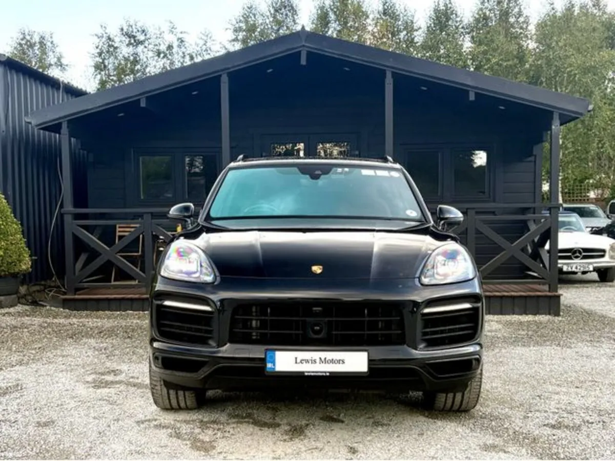 Porsche Cayenne 3.0 V6 Platinum ED Ehyb 5DR A - Image 2