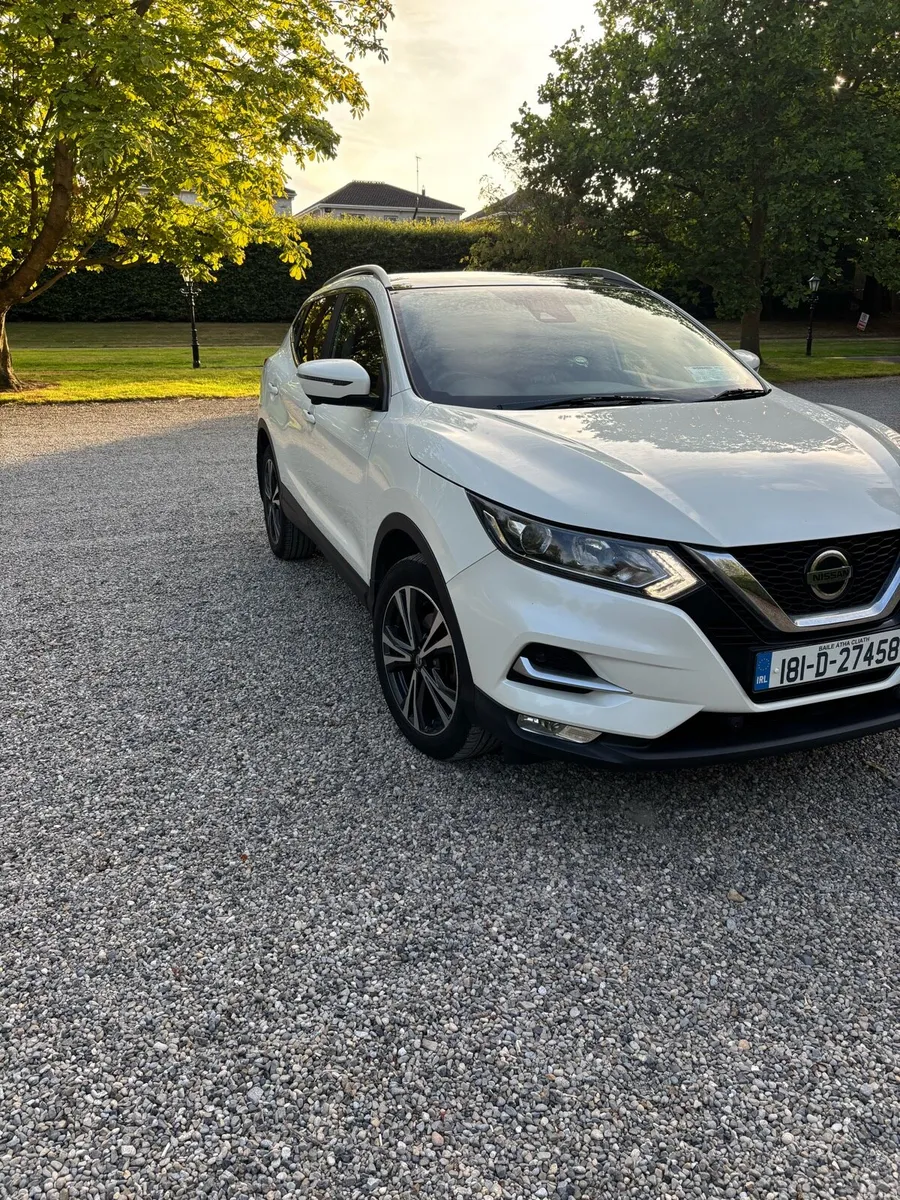 Nissan Qashqai 1.6L SV Premium - Image 2