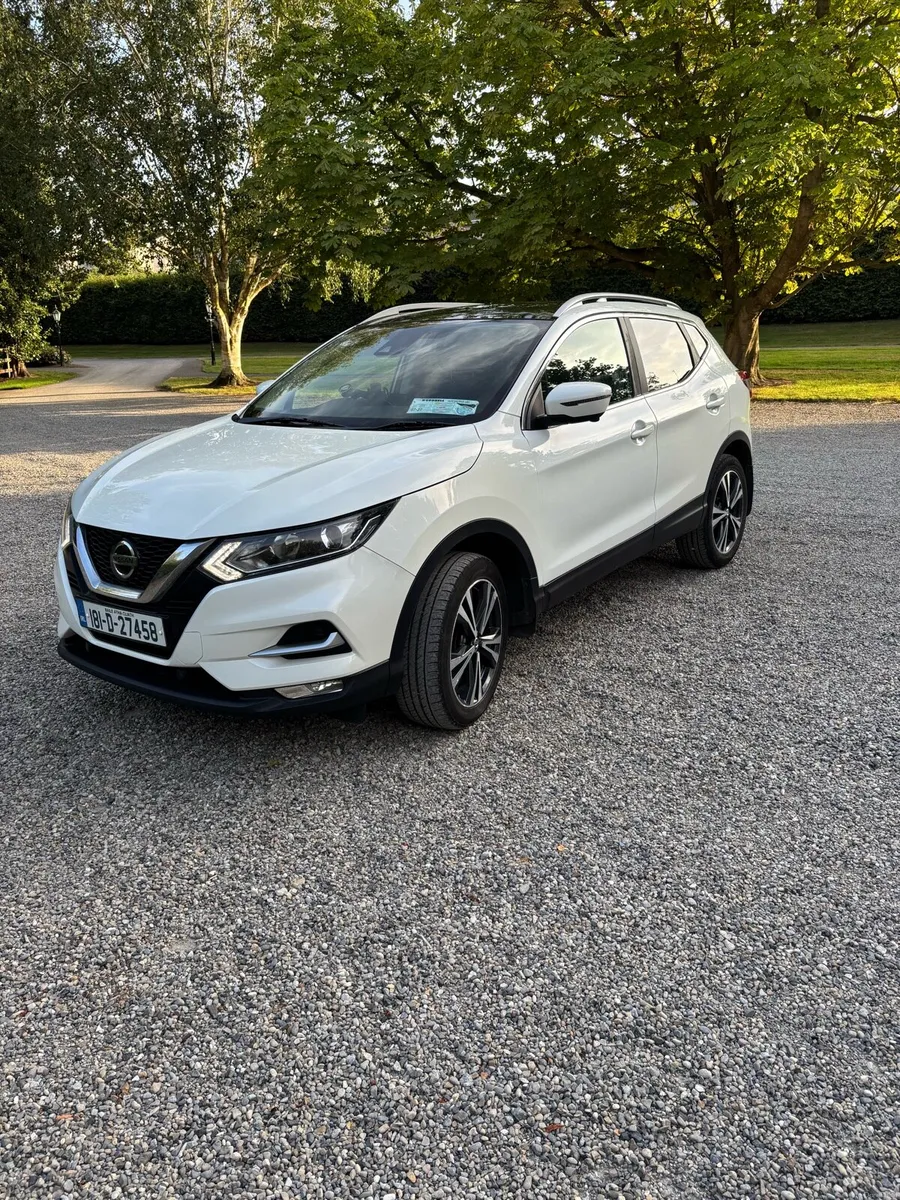 Nissan Qashqai 1.6L SV Premium - Image 1