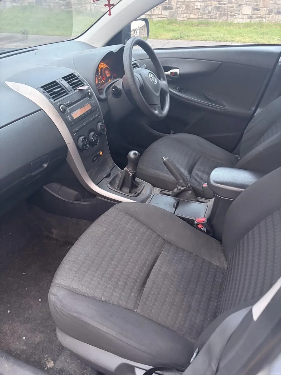 Toyota Corolla 2009 1.4 Diesel - Image 5