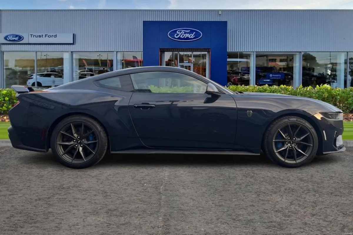Ford Mustang 5.0 V8 Dark Horse Coupe 2dr Petrol Se - Image 3