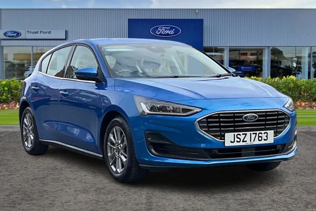 Ford Focus 1.0T EcoBoost MHEV Titanium Hatchback 5 - Image 1