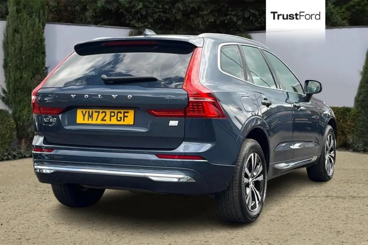 Volvo XC60 2.0 T6 [350] RC PHEV Core Bright 5dr AW - Image 4