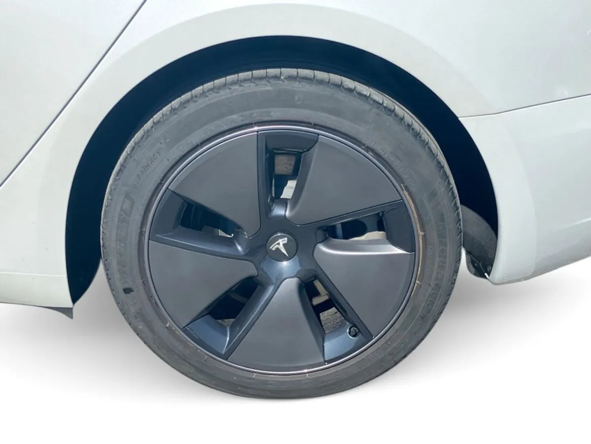 Tesla Model 3 RWD - Image 6