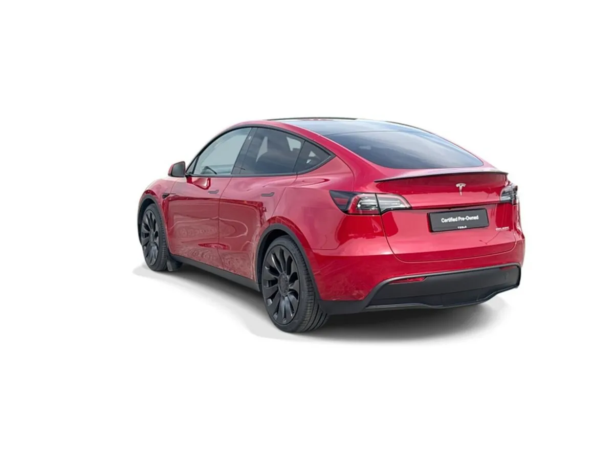 Tesla Model Y PERFORMANCE AWD - Image 5
