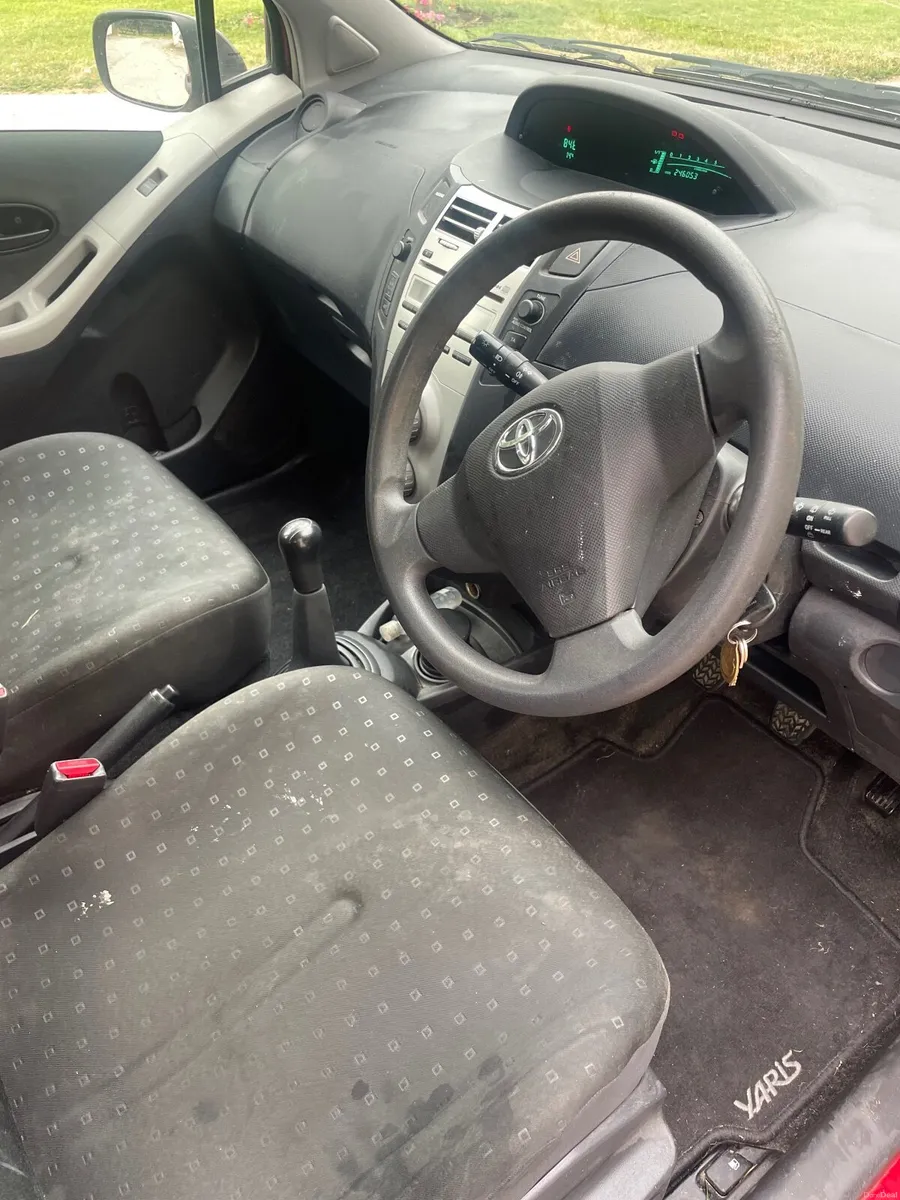 Toyota Yaris 2008 - Image 5