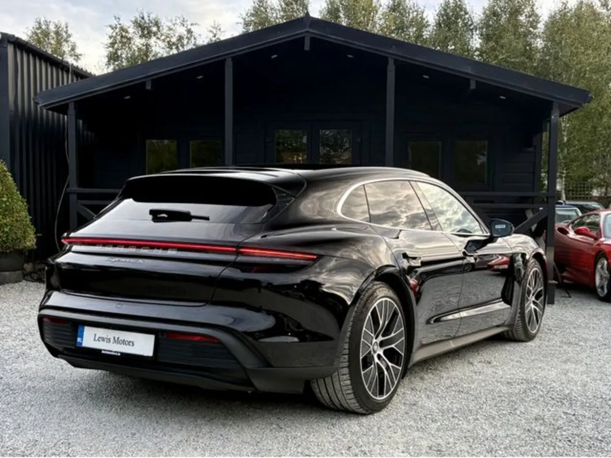 Porsche Taycan 4S SPORT TURISMO - Image 6