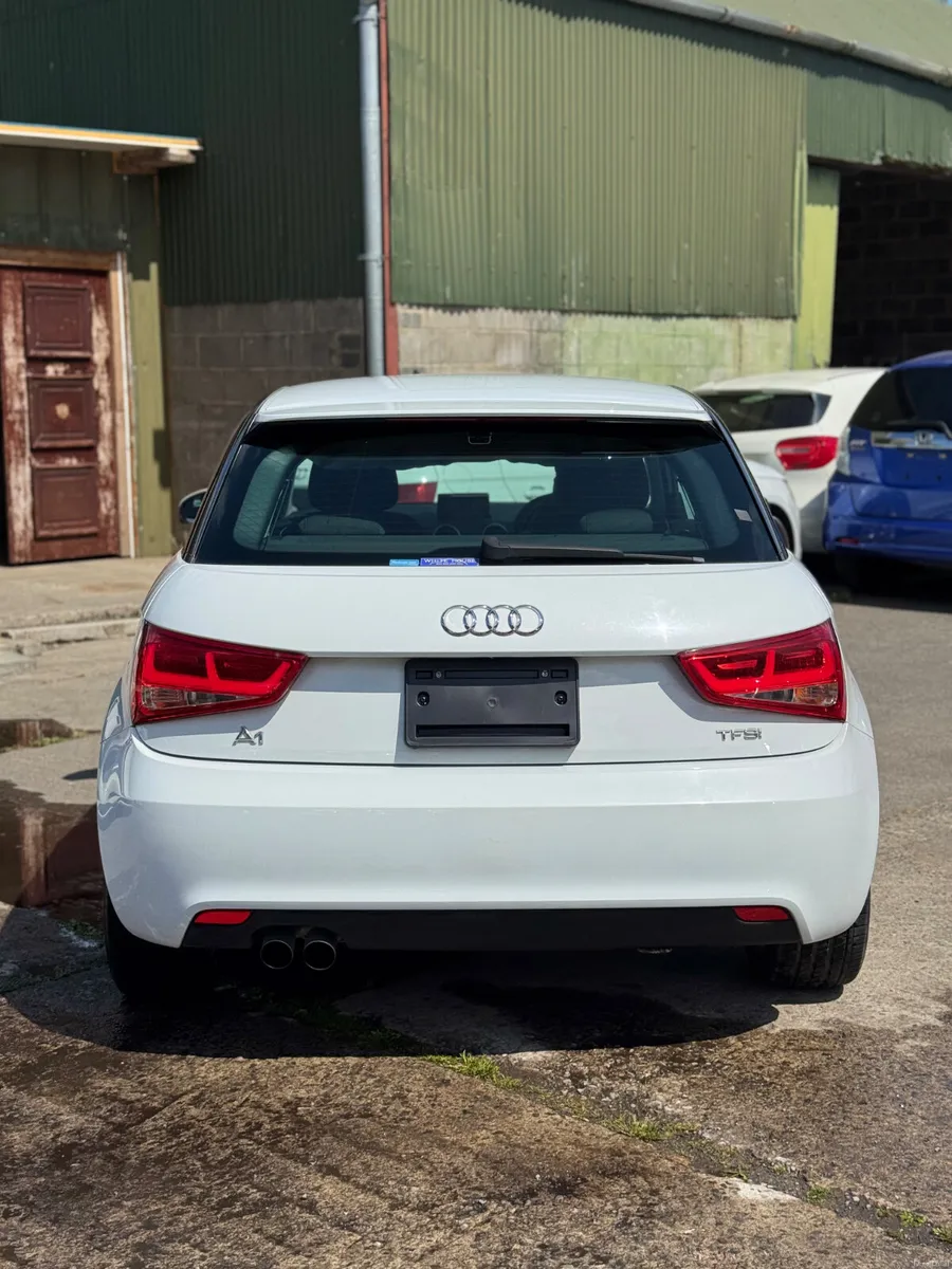 AUDI A1 S-Line 1.4 Petrol Auto 2013 58000KM 2 Keys - Image 5