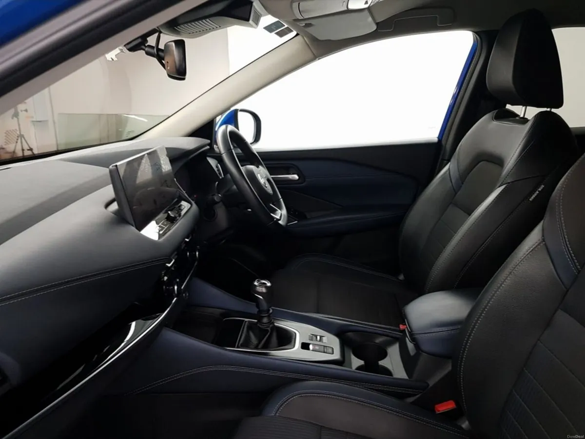 Nissan Qashqai 1.3 PET MILD HYBRID SV PREMIUM - Image 4