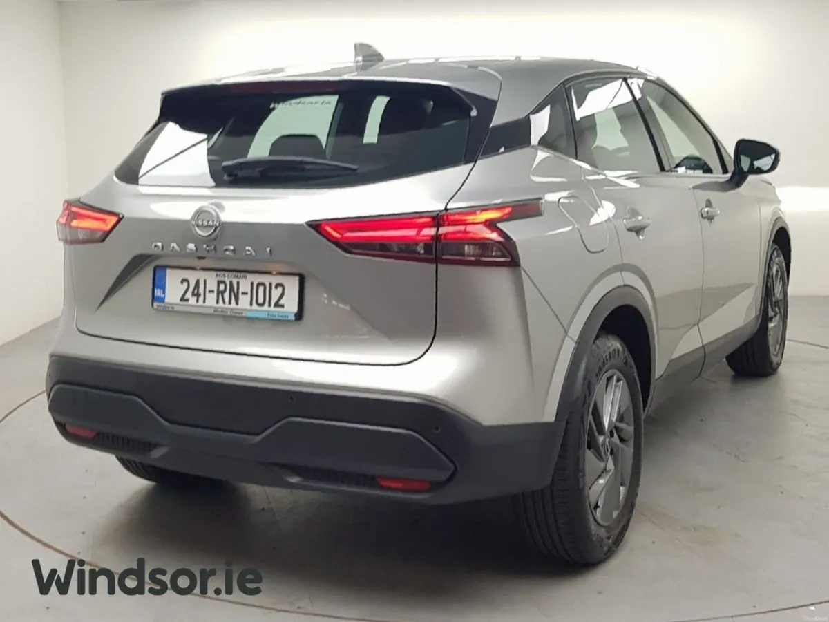 Nissan Qashqai 1.3 PET MILD HYBRID SV CVT - Image 2