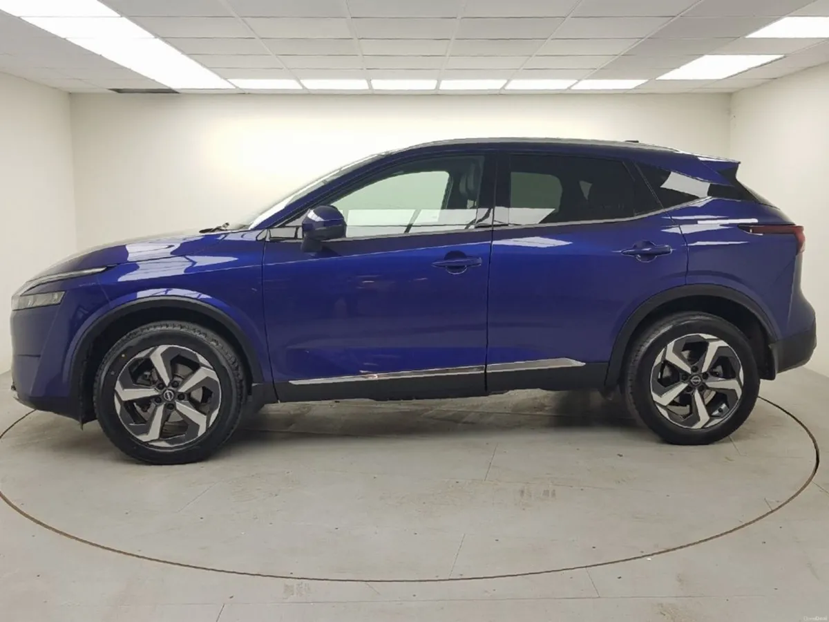 Nissan Qashqai 1.3 PET MILD HYBRID SV PREMIUM - Image 5