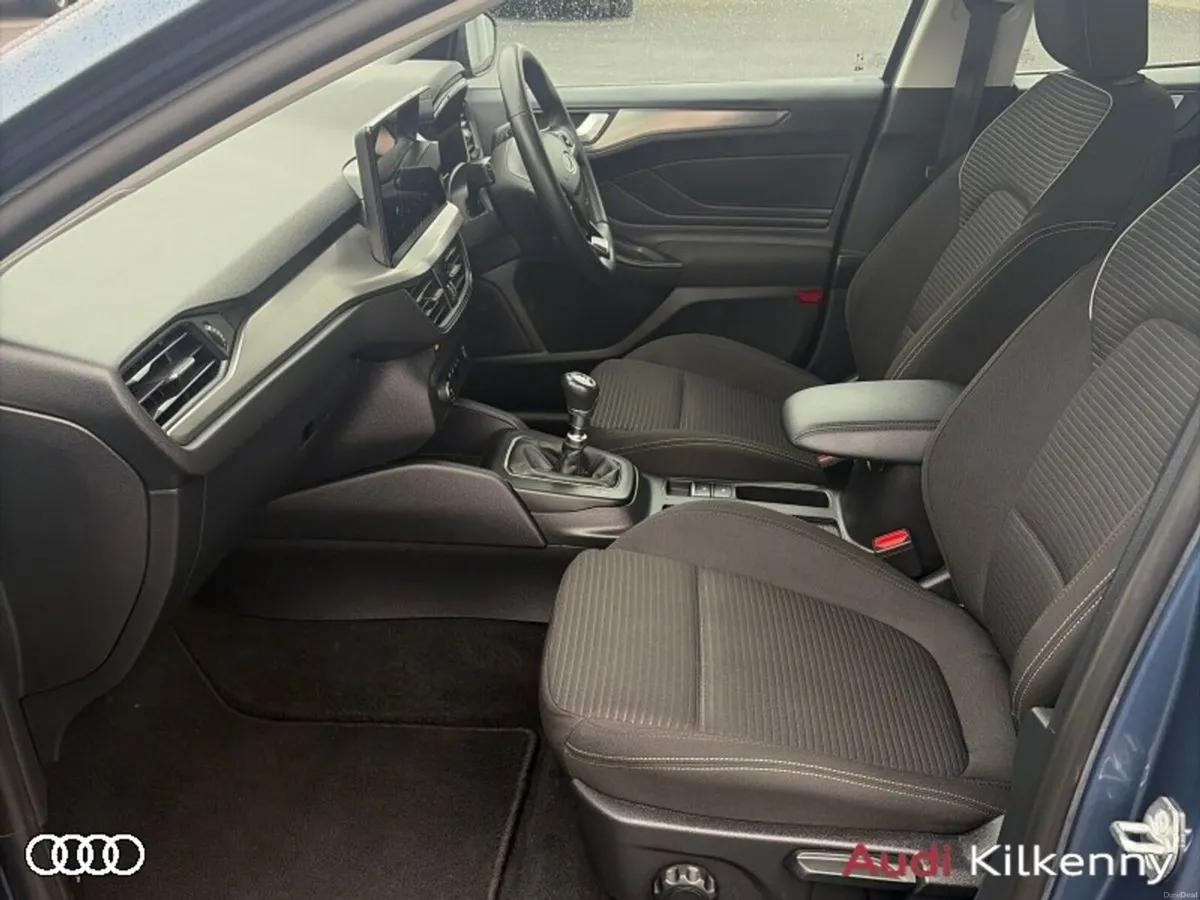 Ford Focus TITANIUM VIGNALE 1.0 T 125 BHP 5DR *1 O - Image 4