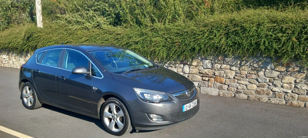Vauxhall Astra 2012 - Image 1