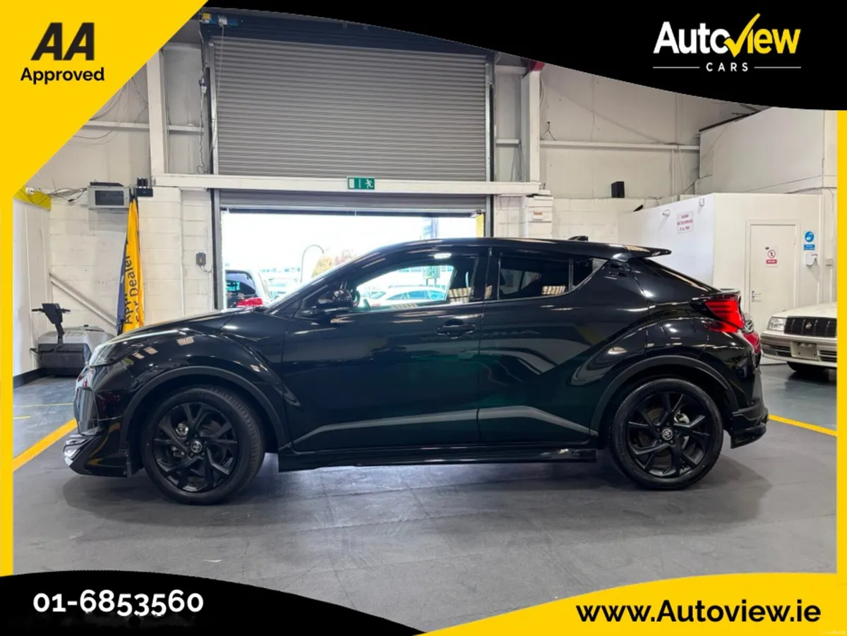 Toyota C-HR 1.8 Self-Charging Hybrid Automatic. AA - Image 6