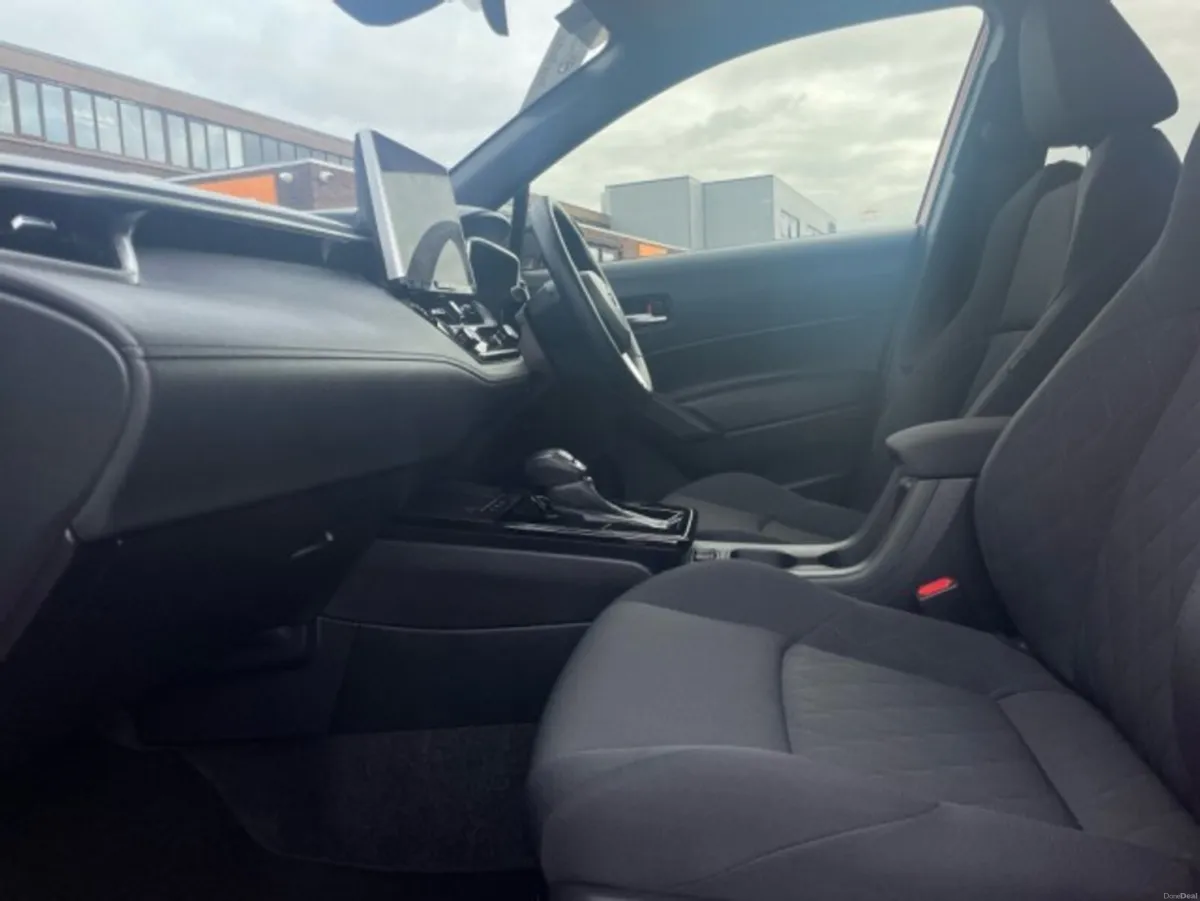 Toyota Corolla Cross Sport- 1.8 Hybrid- New Model- - Image 6