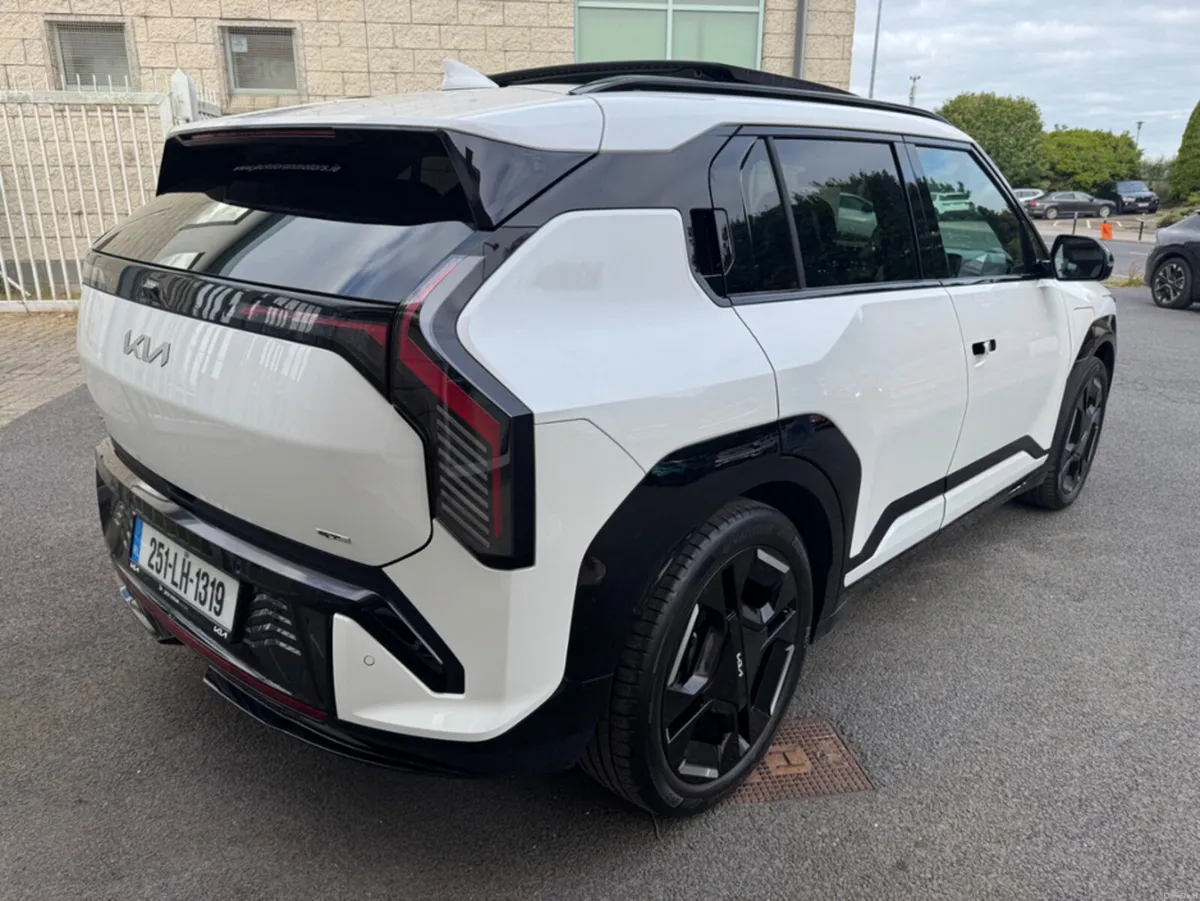 Kia EV3 EARTH GT LINE LONG RANGE***3.9% Finance Av - Image 2
