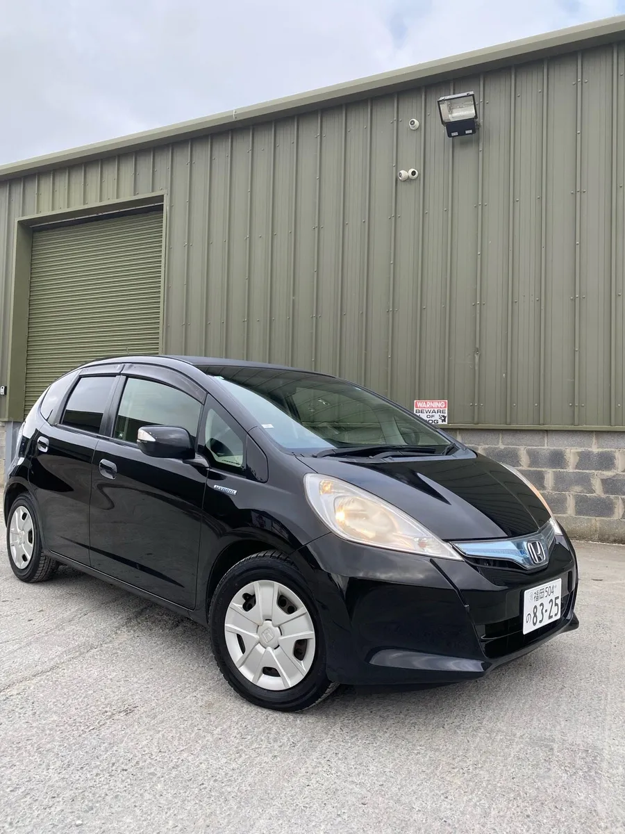 Honda Fit 1.3 Hybrid 2012 * just in from Japan* - Image 2